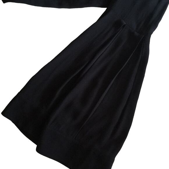 RO & DE black long sleeve pleated bell sleeve crewneck top medium - Picture 5 of 5